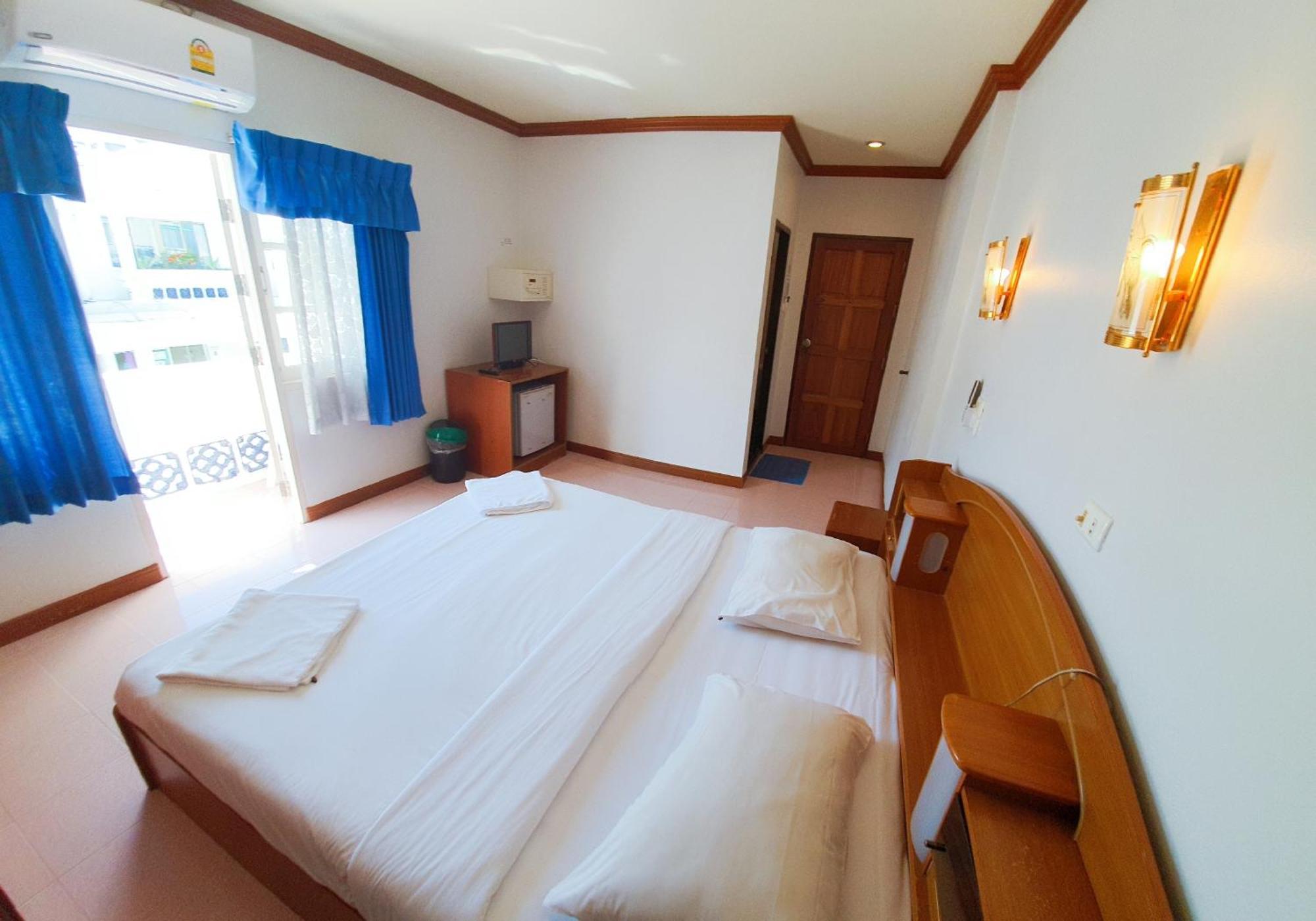 Break Point Hotel Patong Exterior foto