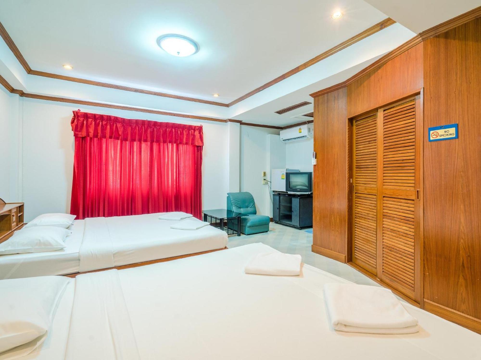 Break Point Hotel Patong Exterior foto